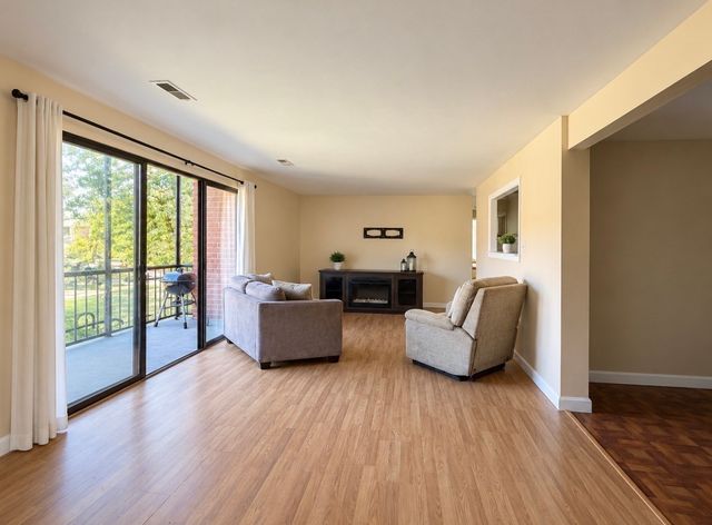 221 Oak Street 5-21, Brockton, MA 02301