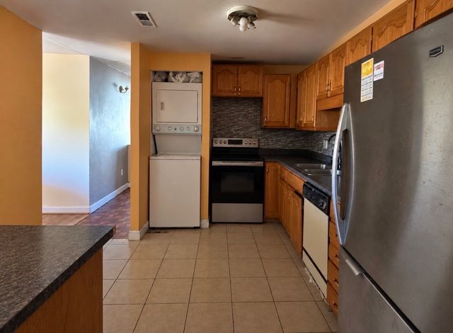 221 Oak Street 5-21, Brockton, MA 02301