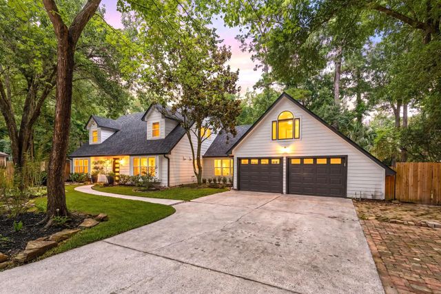 30 Willowherb Court, The Woodlands, TX 77380