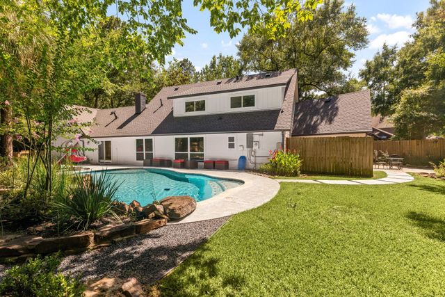 30 Willowherb Court, The Woodlands, TX 77380