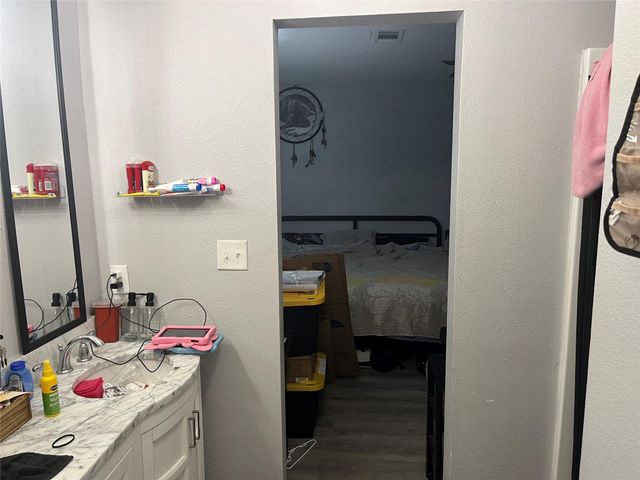 133 Elk Street, Onalaska, TX 77360