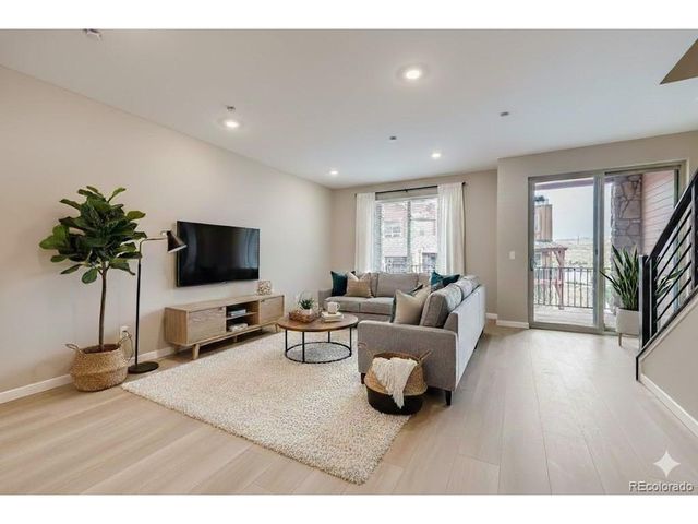 9625 Browns Peak Cir, Littleton, CO 80125