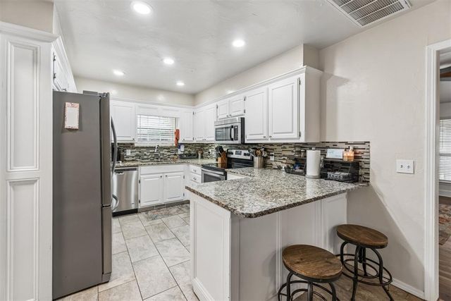 3904 Regatta Road, Yukon, OK 73099