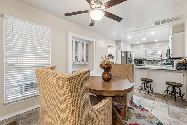 3904 Regatta Road, Yukon, OK 73099