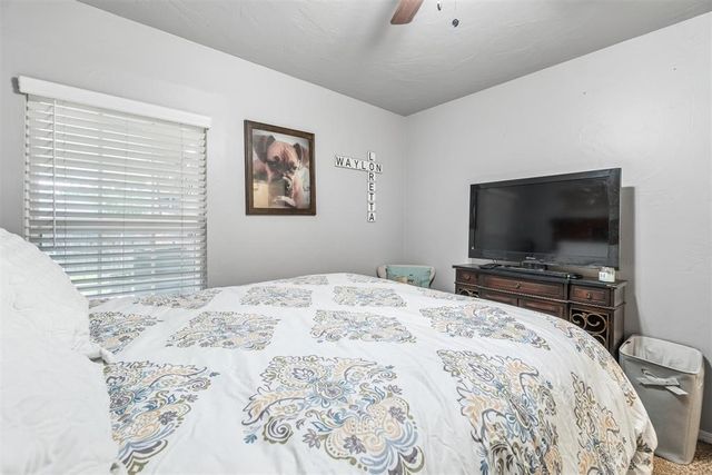 3904 Regatta Road, Yukon, OK 73099