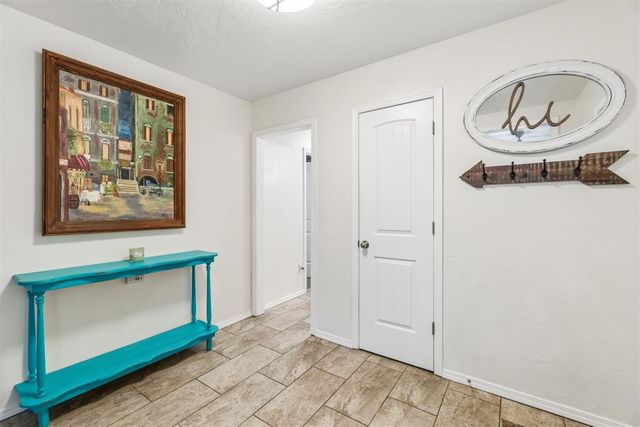 3904 Regatta Road, Yukon, OK 73099