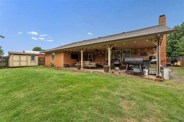 3904 Regatta Road, Yukon, OK 73099