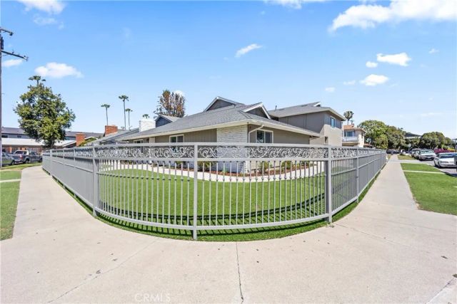 15582 Boleyn Circle, Tustin, CA 92780