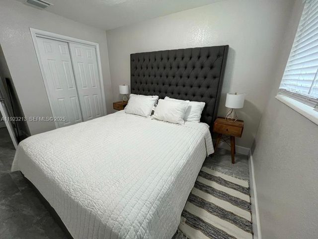 3771 SW 1st St 1, Fort Lauderdale, FL 33312