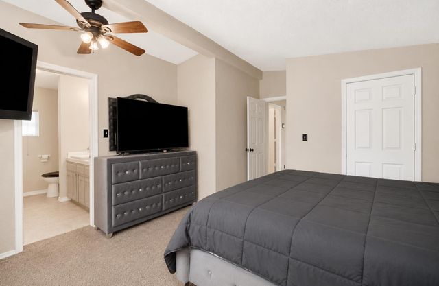 3239 W Vassar Avenue, Fresno, CA 93722