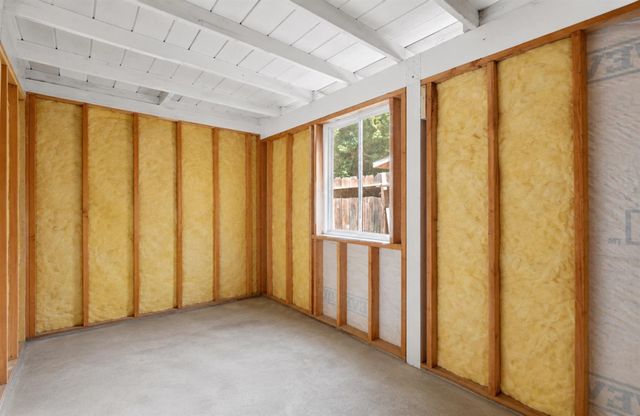 3239 W Vassar Avenue, Fresno, CA 93722