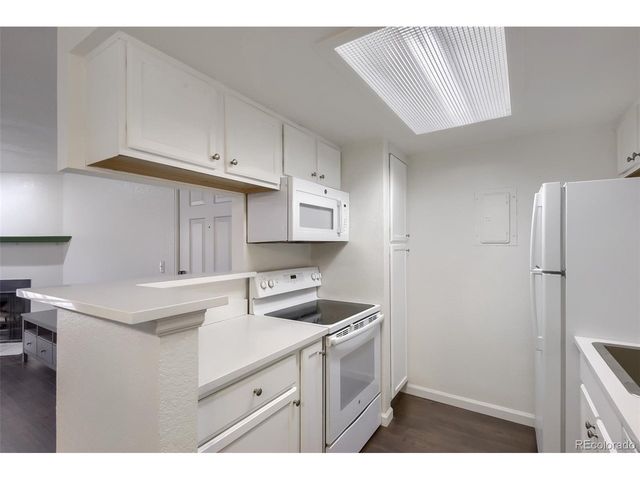 10273 E Peakview Ave D104, Englewood, CO 80111