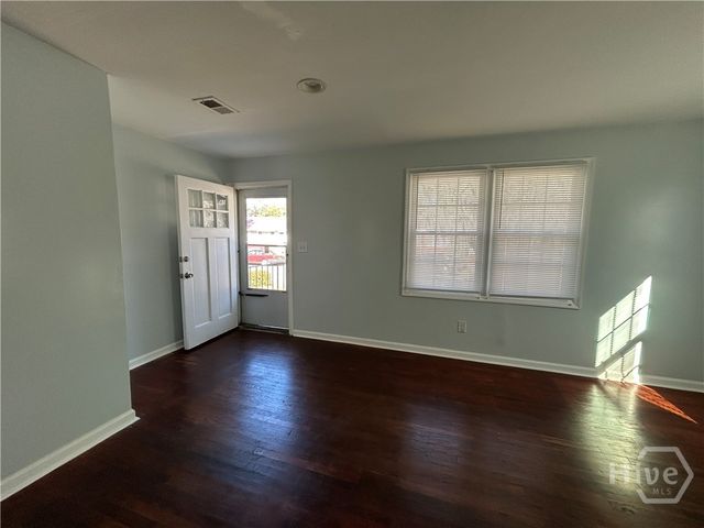 2021 E 57th Street, Savannah, GA 31404