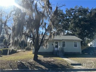 2021 E 57th Street, Savannah, GA 31404
