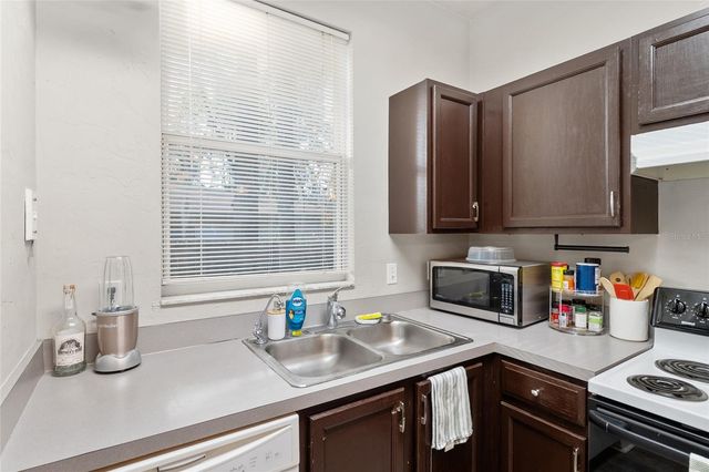 3552 SW 30TH WAY 147, Gainesville, FL 32608