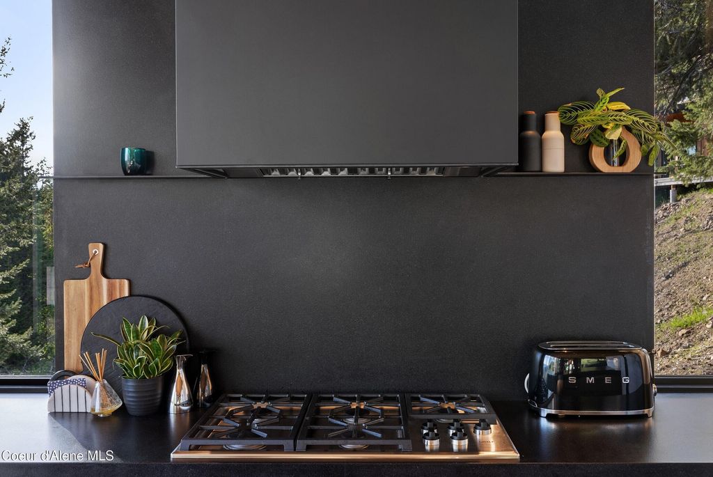 5 Crystal Springs Court, Sandpoint, ID 83864 photo 11