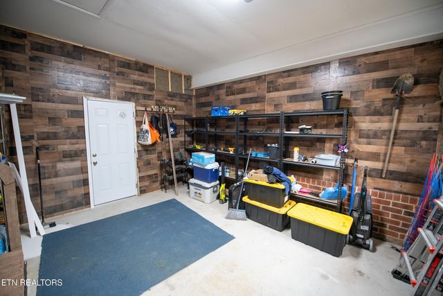 131 Helms Drive, Madisonville, TN 37354