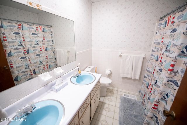 131 Helms Drive, Madisonville, TN 37354