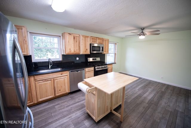 131 Helms Drive, Madisonville, TN 37354