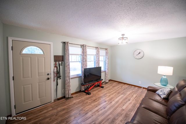 131 Helms Drive, Madisonville, TN 37354