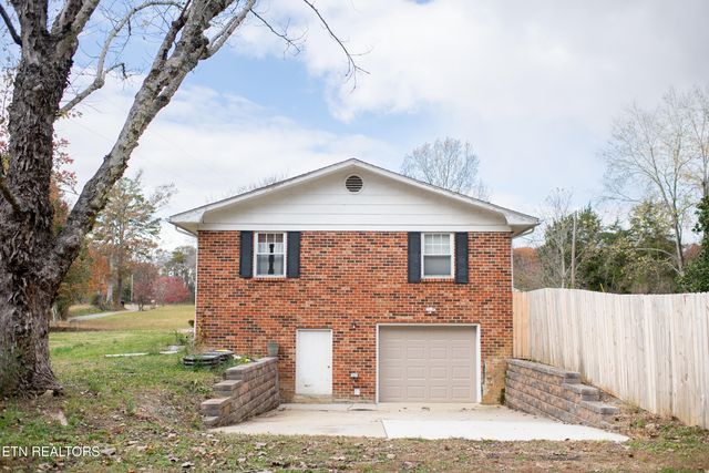 131 Helms Drive, Madisonville, TN 37354