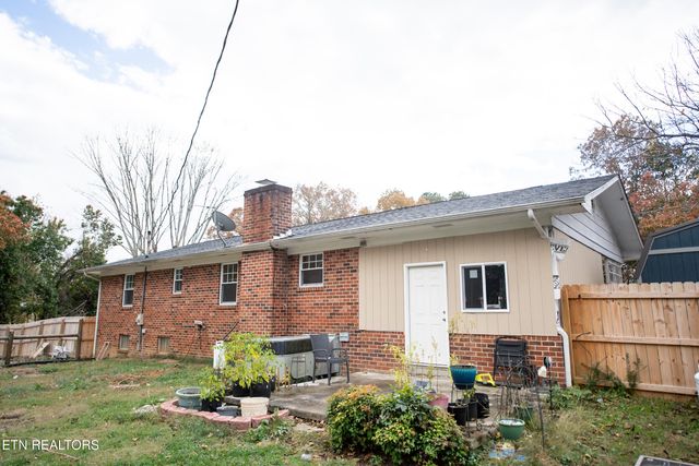 131 Helms Drive, Madisonville, TN 37354