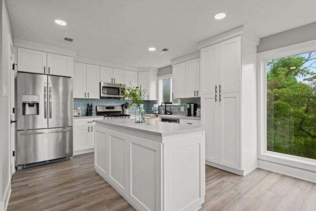 3700 N Hideaway LN, Lago Vista, TX 78645