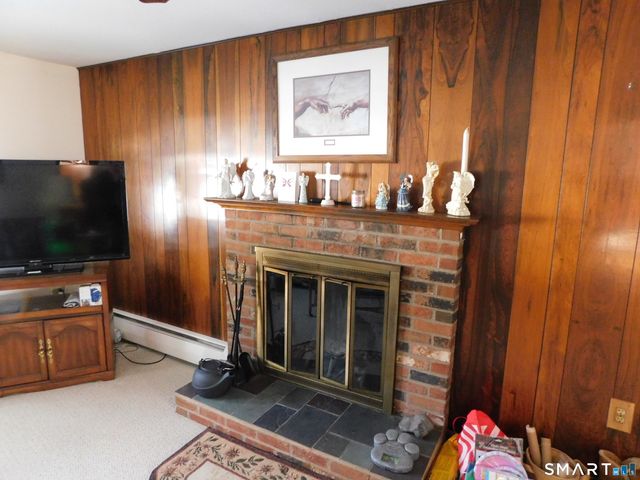 105 Trent Drive, Windsor, CT 06095