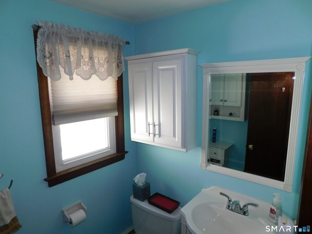 105 Trent Drive, Windsor, CT 06095