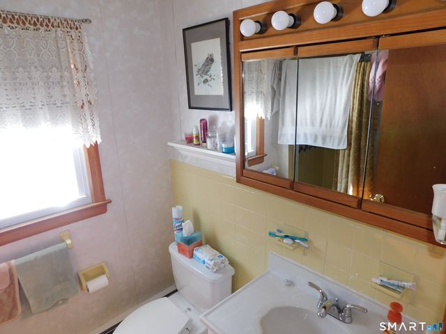 105 Trent Drive, Windsor, CT 06095