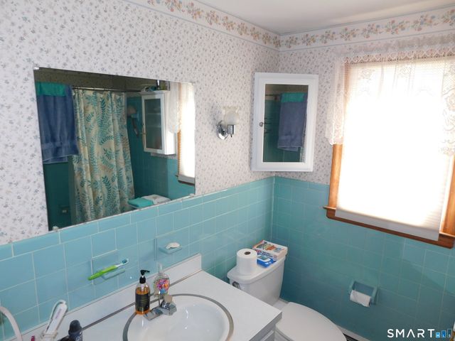 105 Trent Drive, Windsor, CT 06095