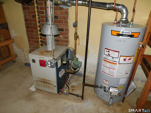 105 Trent Drive, Windsor, CT 06095