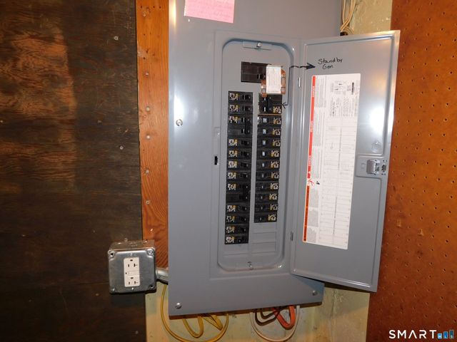 105 Trent Drive, Windsor, CT 06095