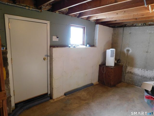 105 Trent Drive, Windsor, CT 06095