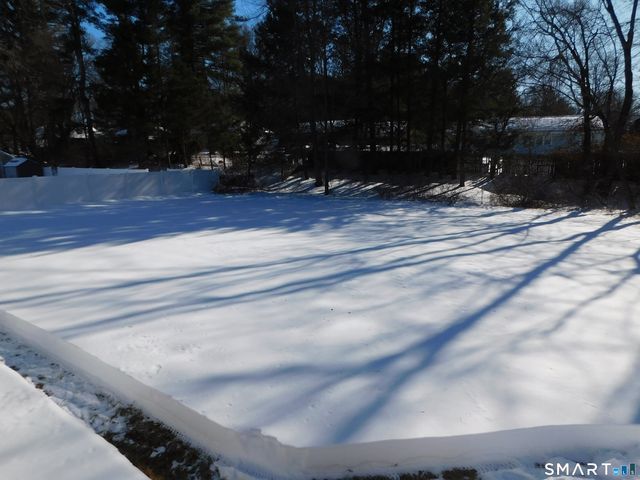 105 Trent Drive, Windsor, CT 06095