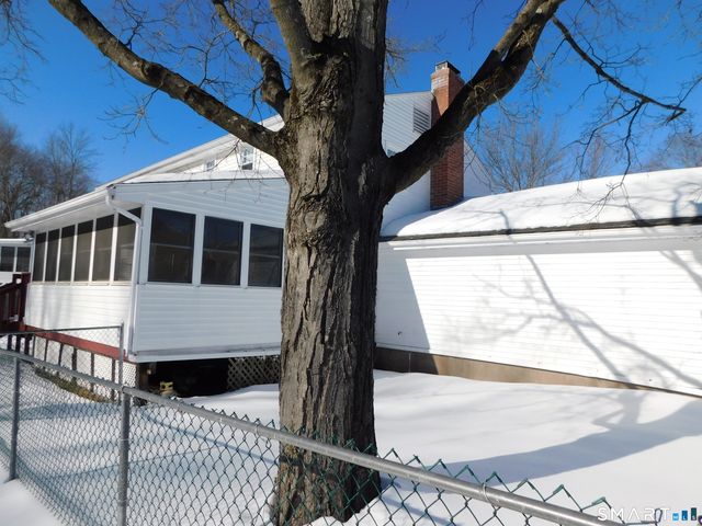 105 Trent Drive, Windsor, CT 06095