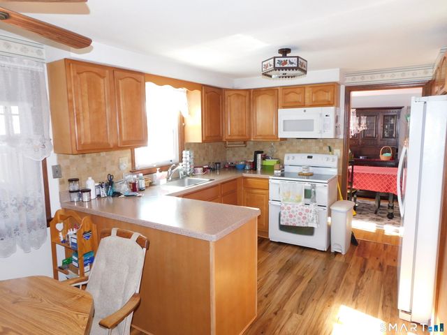 105 Trent Drive, Windsor, CT 06095