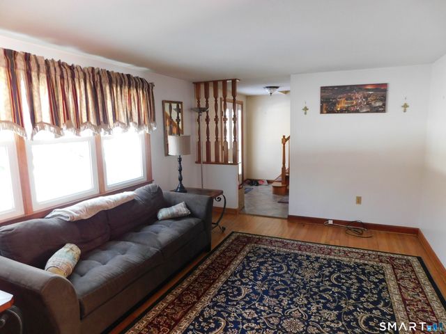 105 Trent Drive, Windsor, CT 06095