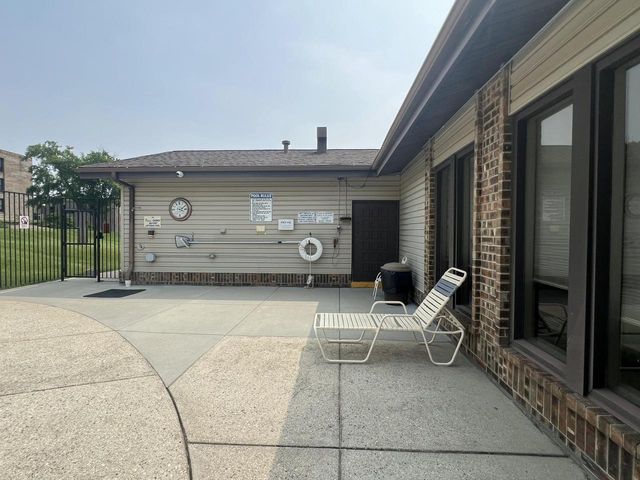 9034 W Lisbon AVENUE #8, Milwaukee, WI 53222