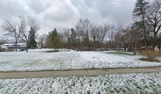 2041 S Long Lake Road, Fenton, MI 48430