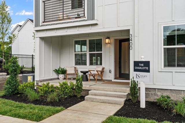 209 Straton Ln, Nashville, TN 37216