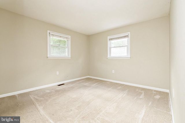 207 W ELM AVE, Berlin, NJ 08009