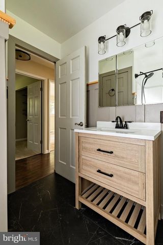 207 W ELM AVE, Berlin, NJ 08009