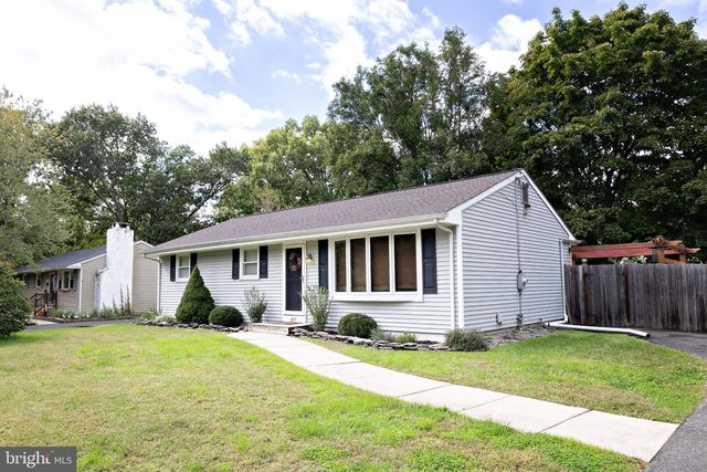 207 W ELM AVE, Berlin, NJ 08009