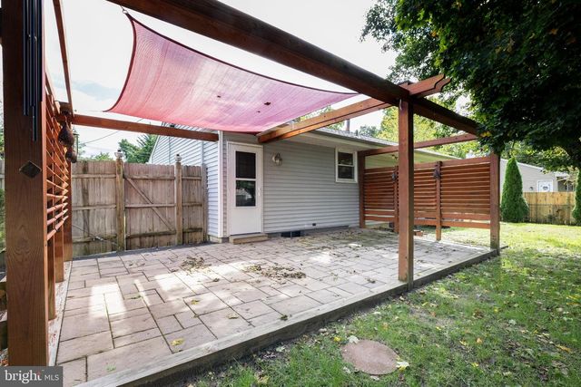 207 W ELM AVE, Berlin, NJ 08009