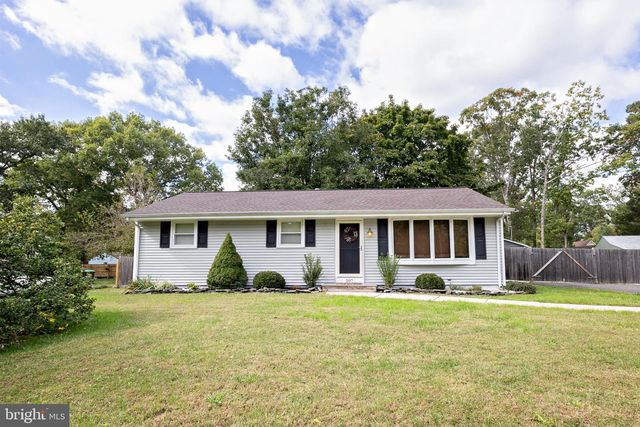 207 W ELM AVE, Berlin, NJ 08009