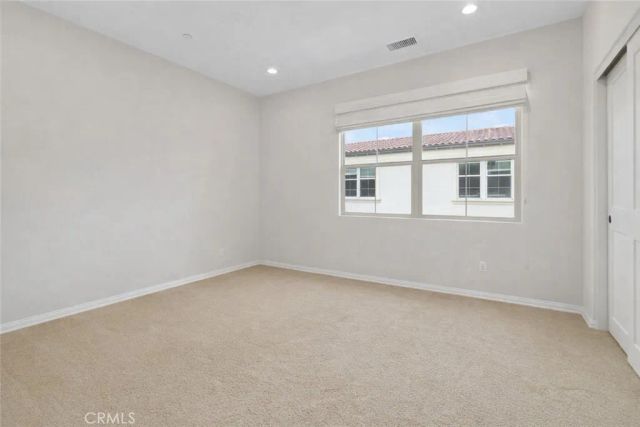 78 Rose Arch 21, Irvine, CA 92620