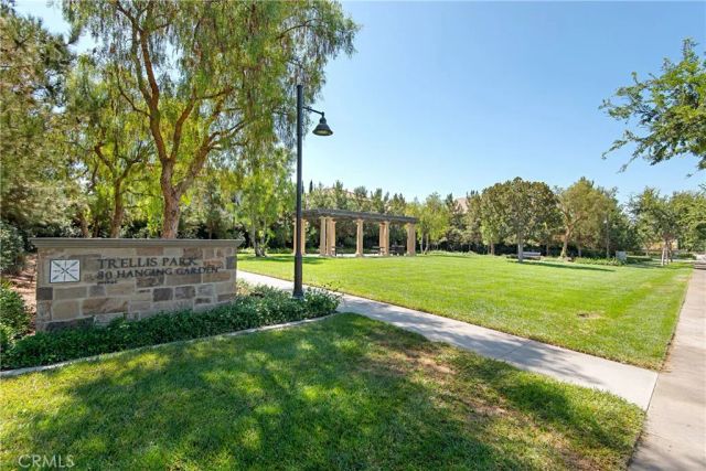 78 Rose Arch 21, Irvine, CA 92620
