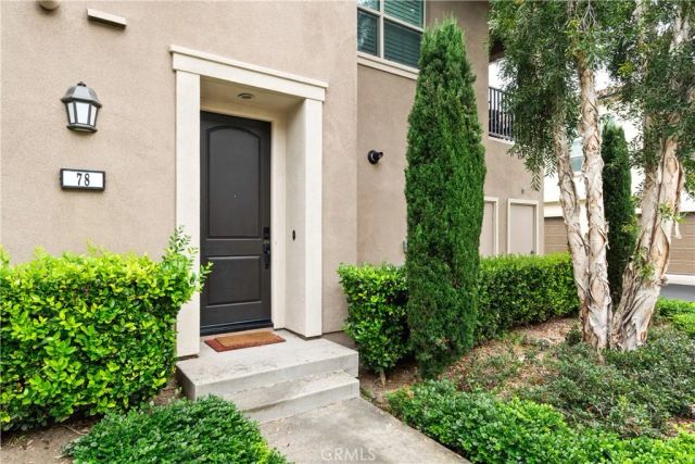 78 Rose Arch 21, Irvine, CA 92620