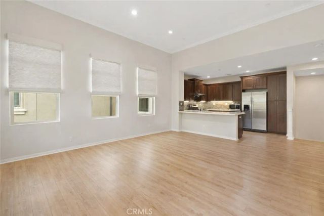 78 Rose Arch 21, Irvine, CA 92620